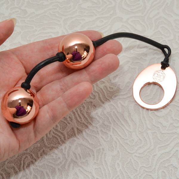 Rosy Gold Nouveau Ben Wa Bal